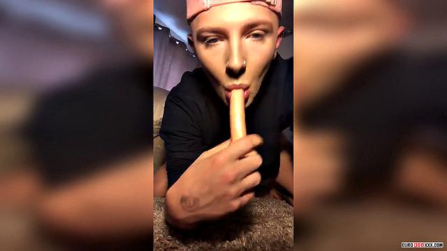 Teddy Lane Plays With His Twink Hole