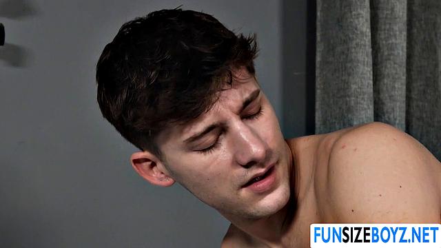 My new doctor pushes his dick in my asshole
