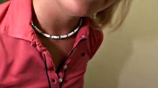 BFF lesbians finger each other