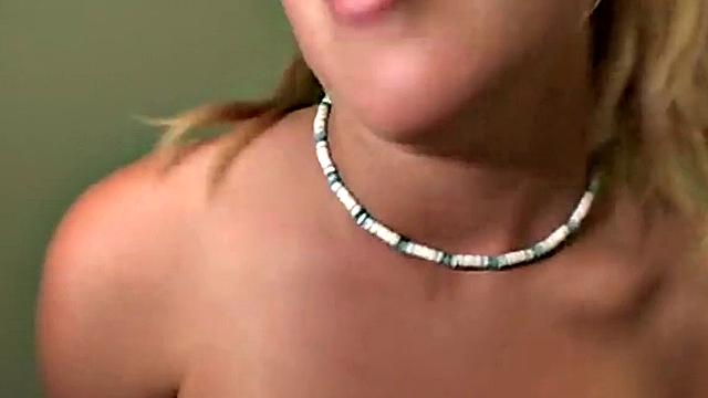 BFF lesbians finger each other