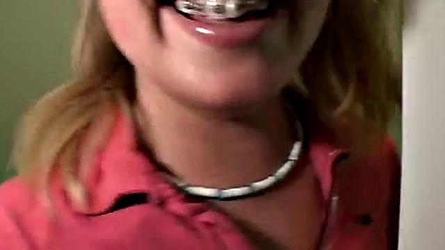 BFF lesbians finger each other