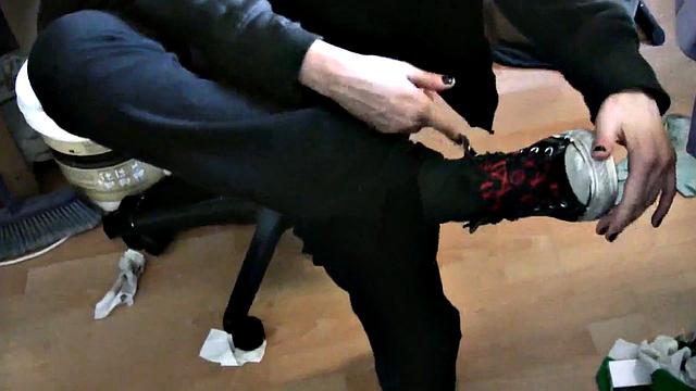 Rene fingering pussy closeup in car