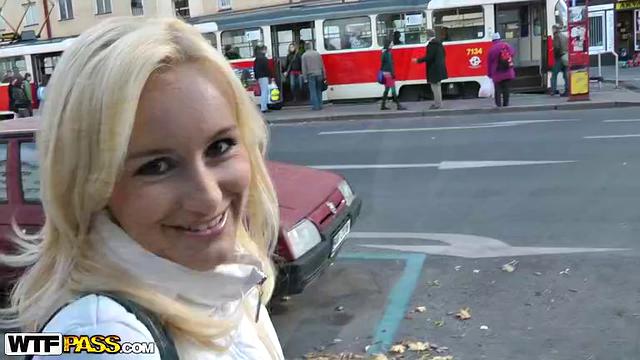 Blonde gives blowjob in the park