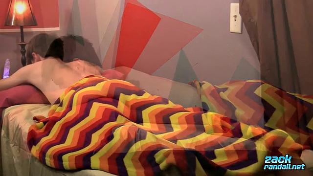 Опустошают его большие обвисшие яйца - Айдан Янг и Джей.С. Уайлд