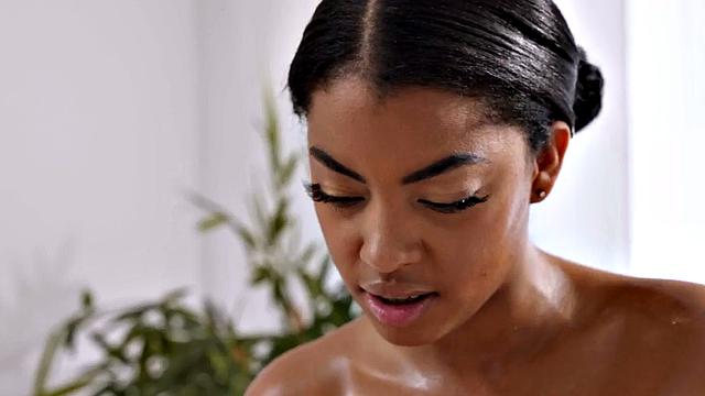 Ebony lez seduces lesbian bae after massaging