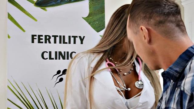 Black transgender fucks male in the asshole in doggystyle