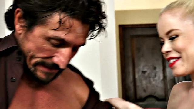 Swinging blonde Nikki Delano hardcore