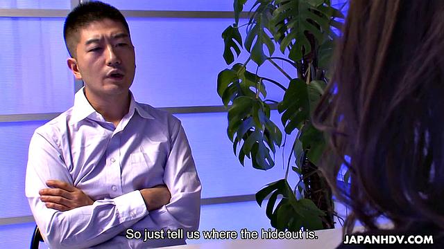 Police lady knows how to do her job well