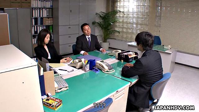 Police lady knows how to do her job well