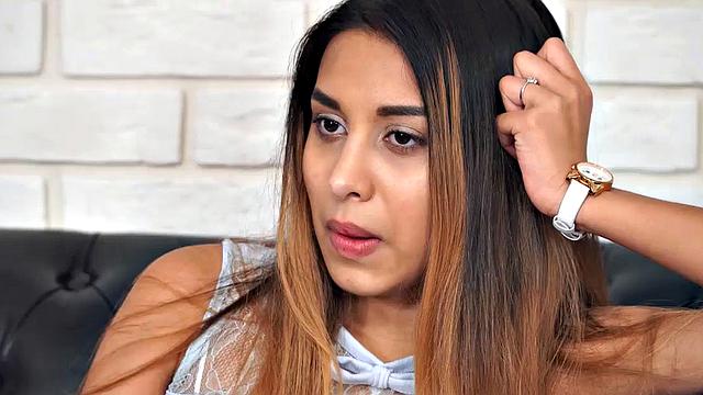 DEBT4k. Man will make a concession to the teen debtor if she spreads her legs