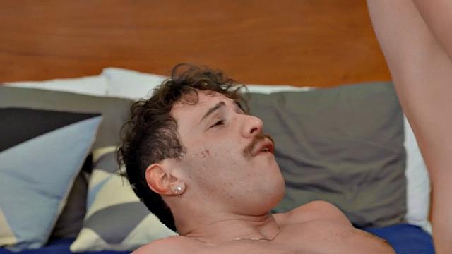 Eager jock deepthroats his handsome BF rod while wanking