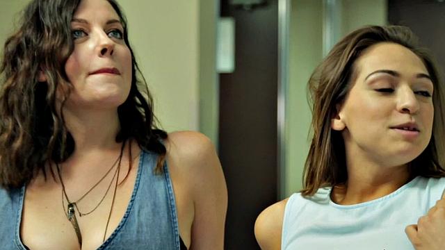 Anal lesbians love fucking hardcore while licking pussies