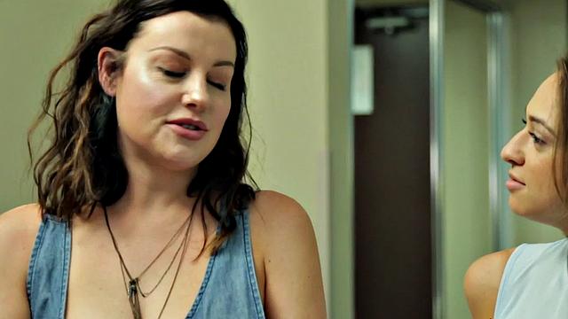 Anal lesbians love fucking hardcore while licking pussies