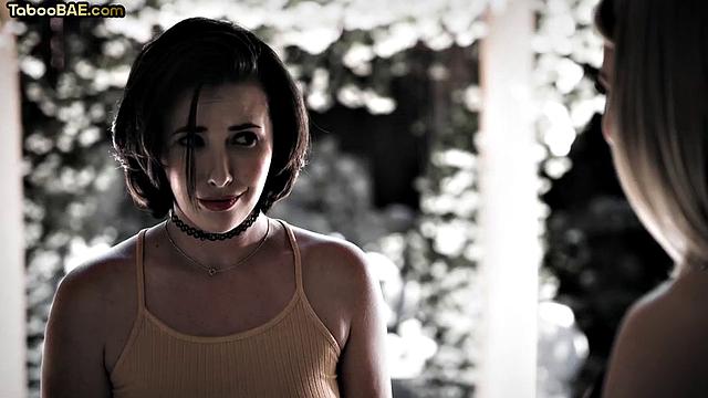 Stunning babe pussylicked by her GF