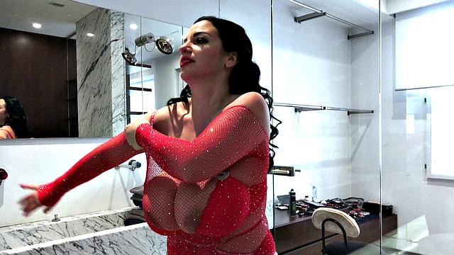 Joana Bliss Celebrates 30th Anniversary