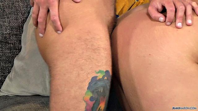 Real Boyfriends Bareback - Justice Knight &amp;amp; Flint Spear Sausage Party