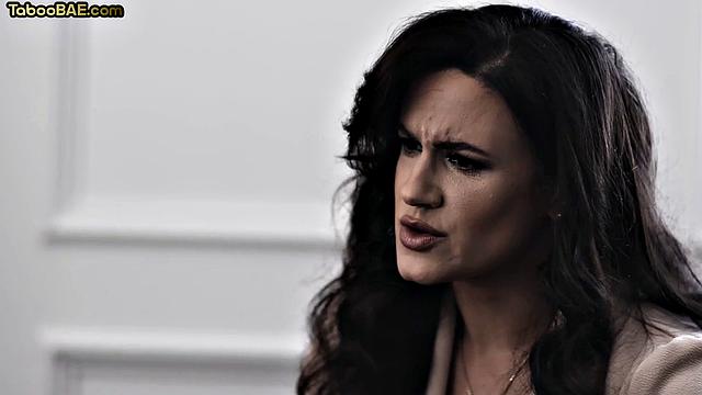 Cockhungry sluts sharing in 3some