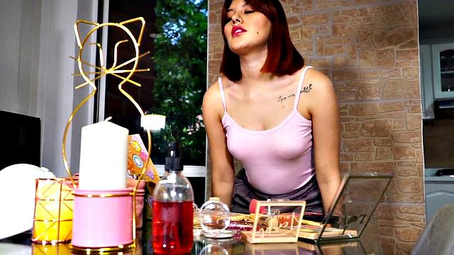 POV teen in solo scene