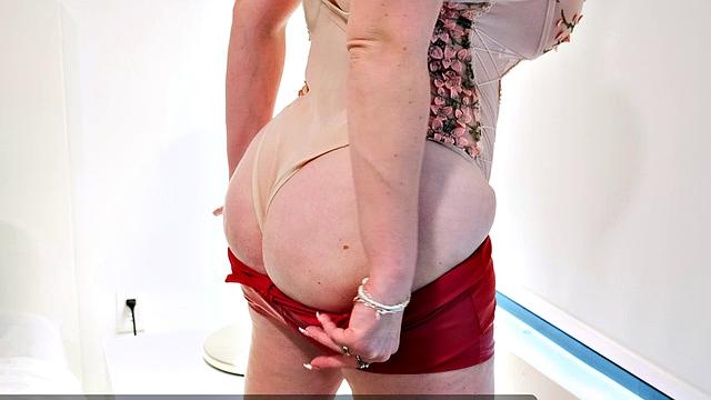 Helena Hope & Her Hot Horny Helpers