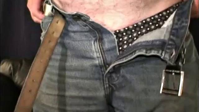 I'll have to admit I was expecting a little more from Lee. From the interview, I could see he was macho, somewhat humble, very straight, but with an open personality. He is 45 years old, 5' 2", and 225 pounds.