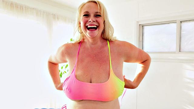 Cameron Skye: Busting & Banging at XLGirls.