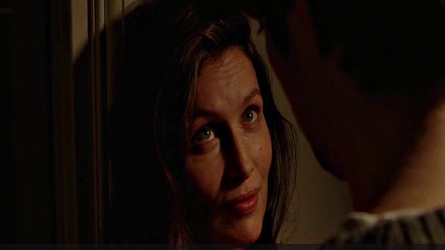 Лили-Роуз Депп оголяет грудь, Летисия Каста заводит до предела