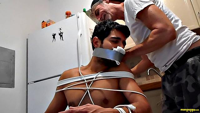 Sebastian and Richard Lennox have intense gay sex and both cum hard