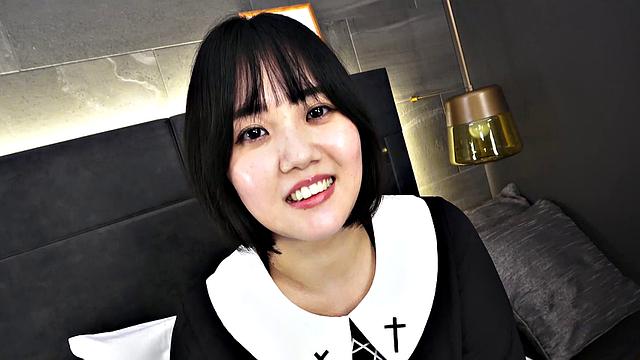 Moeka Tachibana is back for another afternoon of sucking