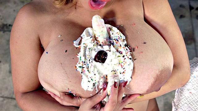 Liza Biggs at the big diner