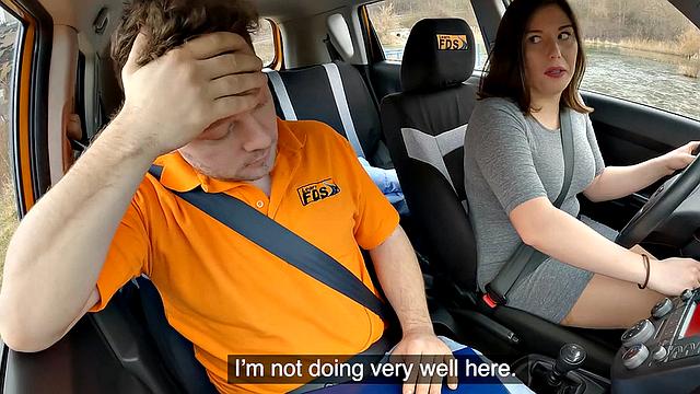 Big ass babe fucked in the car