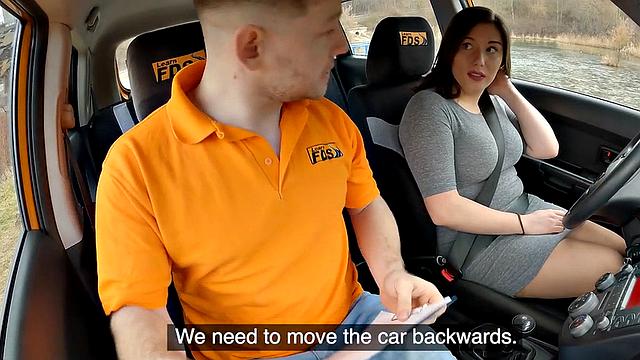 Big ass babe fucked in the car