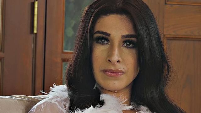 Transsexual babe seduces partner into bareback sex