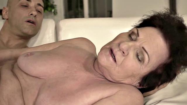 Plumber granny riding her lover after teasing him