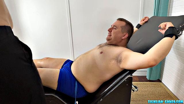 CDubs takes charge with Matt in a hot gay hookup