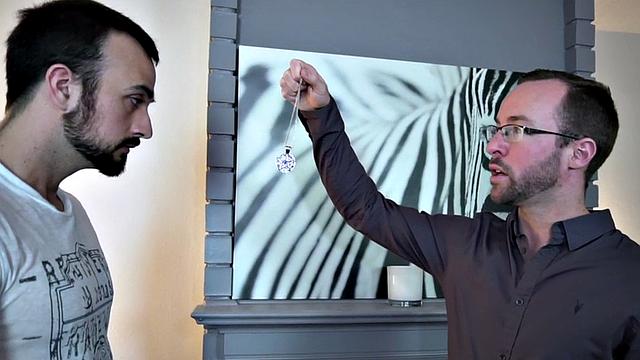 трое волосатых парней не могут насытиться жёстким сексом