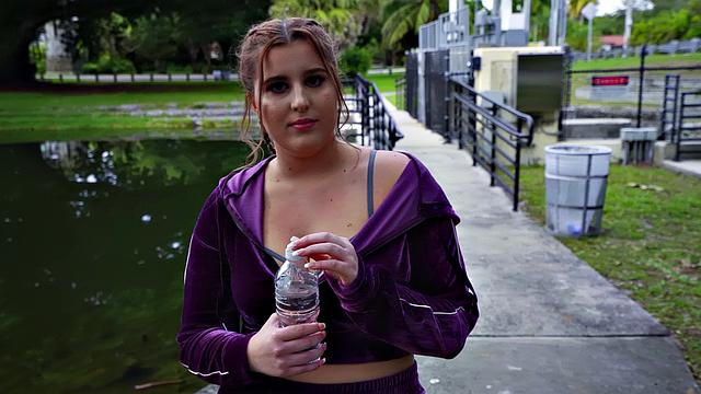 Брук Бенц разрывает pov: тату, натуральные сиськи и жирная жопа