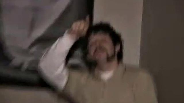 грязная студенческая оргия: ненасытная шлюха в тройничке