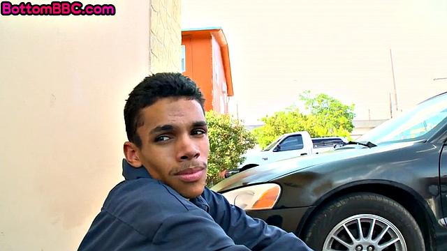 Ebony straight agrees to blowjob