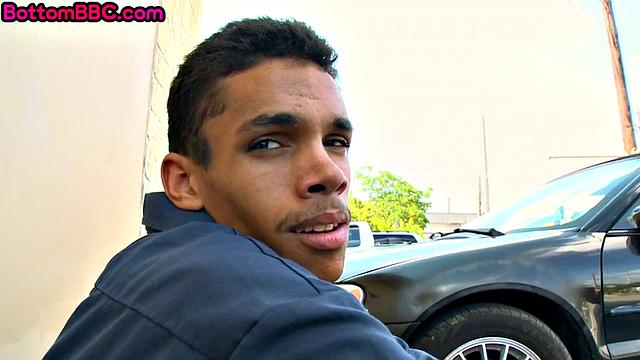 Ebony straight agrees to blowjob