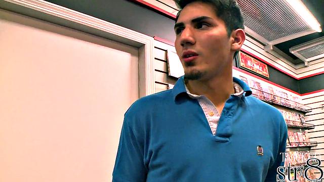 Facial triced str8 dude in passionate gloryhole BJ