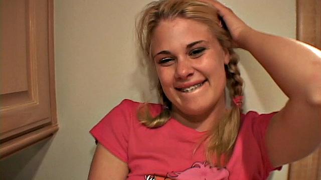 Little Summer Doing Laundry, Rubbing Puss yand Orgasm