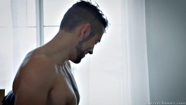 Ванесса Скай даёт жару другу парня в душе и не только, а его шорты пусть сохнут дальше!