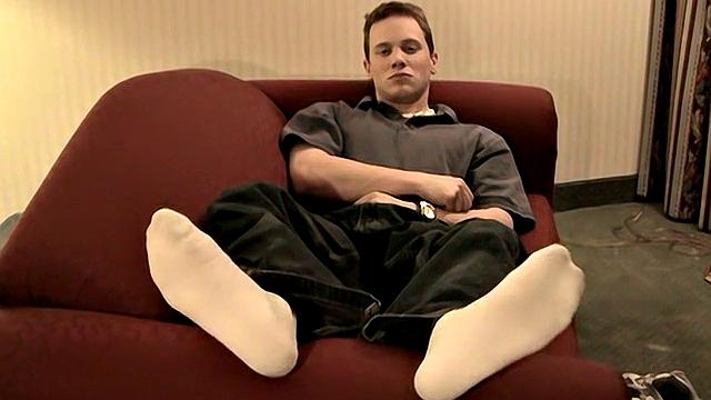 A Toe Curling Finish For Tommy - Tommy