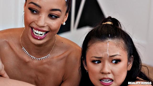 3, 2, 1, Sexy New Year!