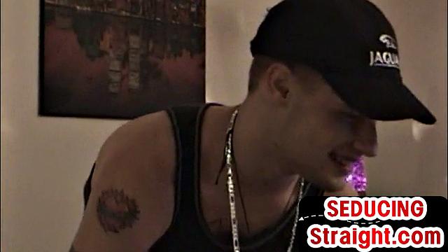 Real amateur str8 guy wanks cock for Xmas gay porn