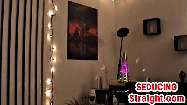 Real amateur str8 guy wanks cock for Xmas gay porn