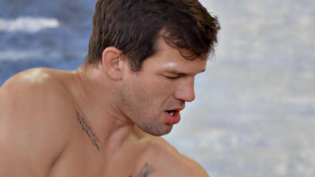 Blond eager jock assfucked by top in home anal sex