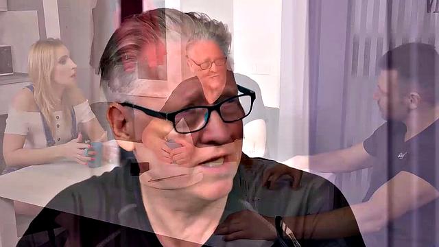 Blonde makes move on boyfriend's old daddy