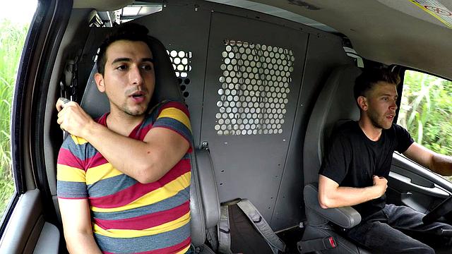 валентино моран: жёстко оттрахан и унижен в фургоне