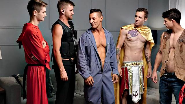 Barebacked studs fuck in group with BFF